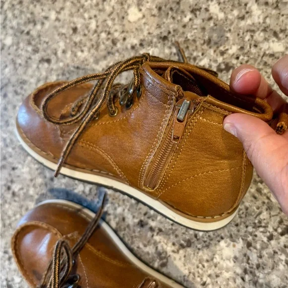 GAP l Kid’s Boot l COGNAC l Boy’s Size 11 - Picture 12 of 13
